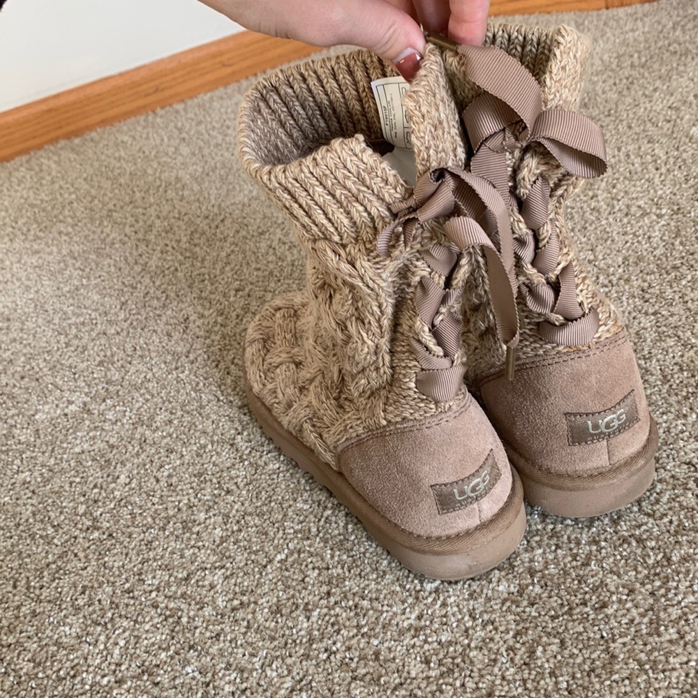 Ugg Bootie size 7